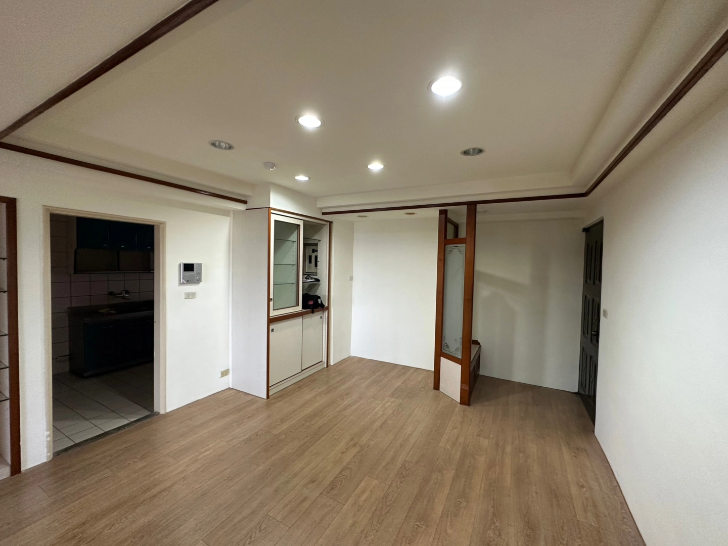 中古屋翻新前屋況丨室內 中古屋翻新前屋況丨室內