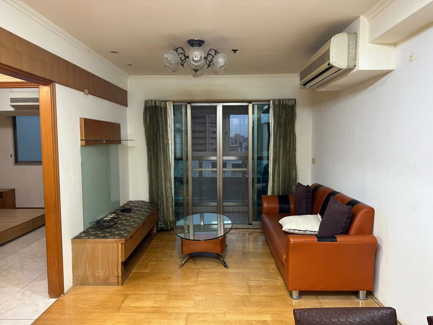老公寓翻新前屋況丨客廳 老公寓翻新前屋況丨客廳